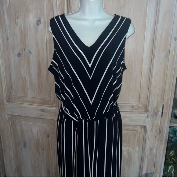 Chico’s Knit Kit Vertical Stripe Pants Jumpsuit NEW Women’s 8 - Picture 2 of 11